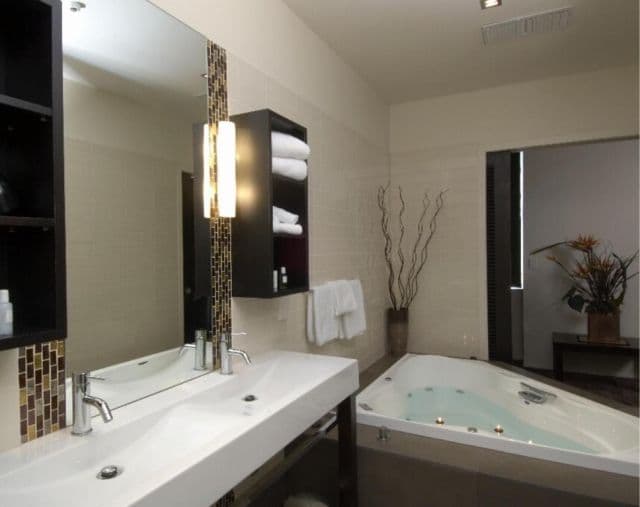 Kelvin Hotel