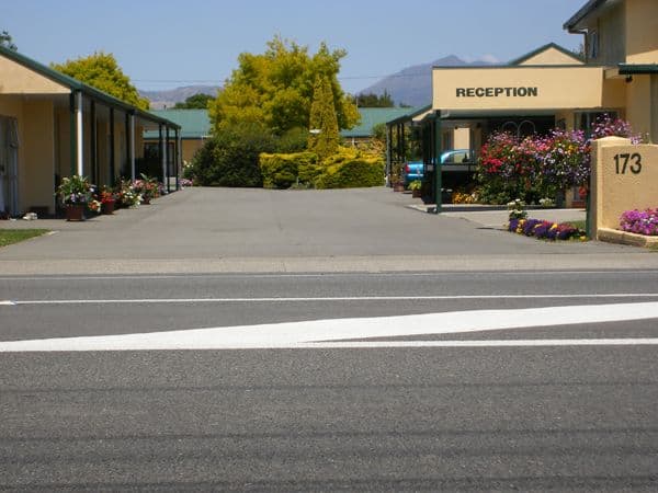 Exterior.jpg