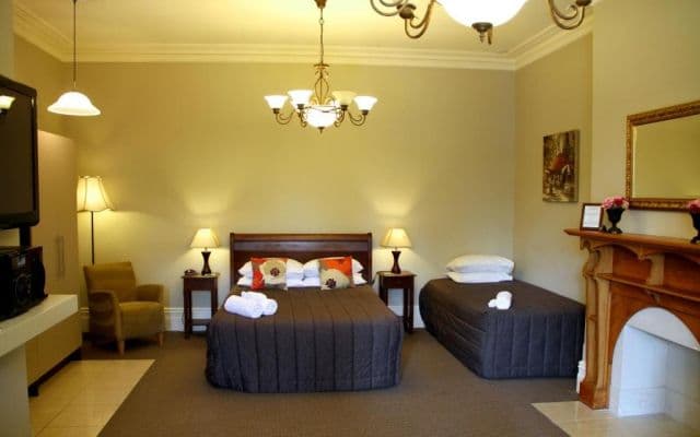 Merivale Manor