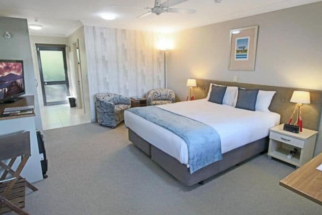 Whangaparaoa Lodge