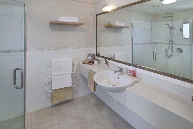 Whangaparaoa Lodge