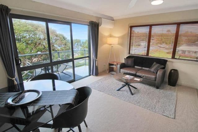 Whangaparaoa Lodge