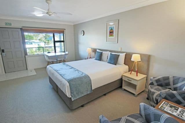 Whangaparaoa Lodge