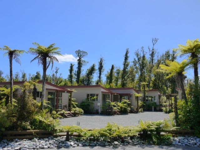 10 Cottages Franz Josef