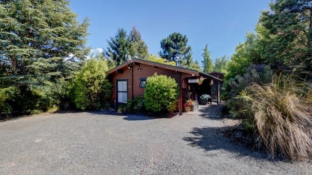 The Chalets Motel