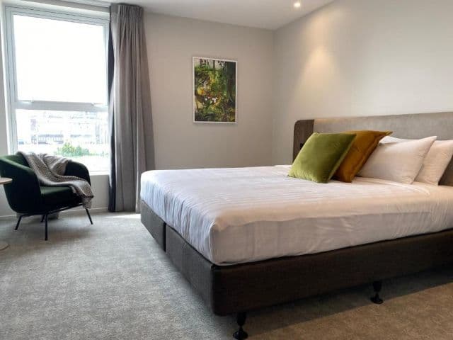Hotel King Room