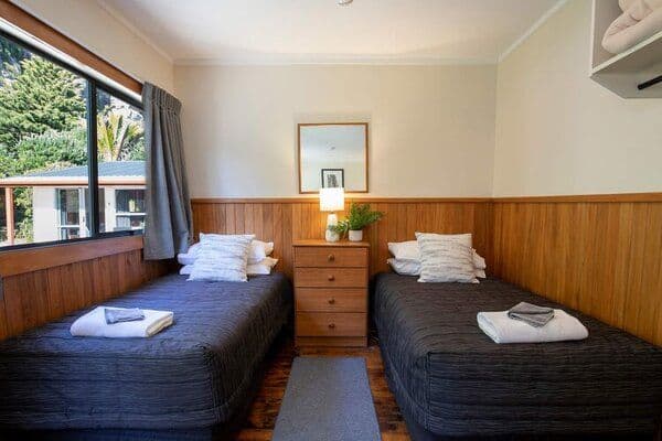 3 bedroom bedroom 